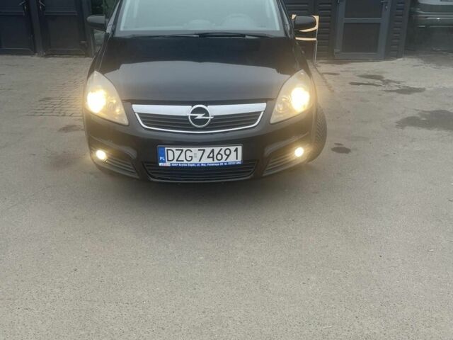 Чорний Опель Зафіра, об'ємом двигуна 1.9 л та пробігом 330 тис. км за 2250 $, фото 15 на Automoto.ua