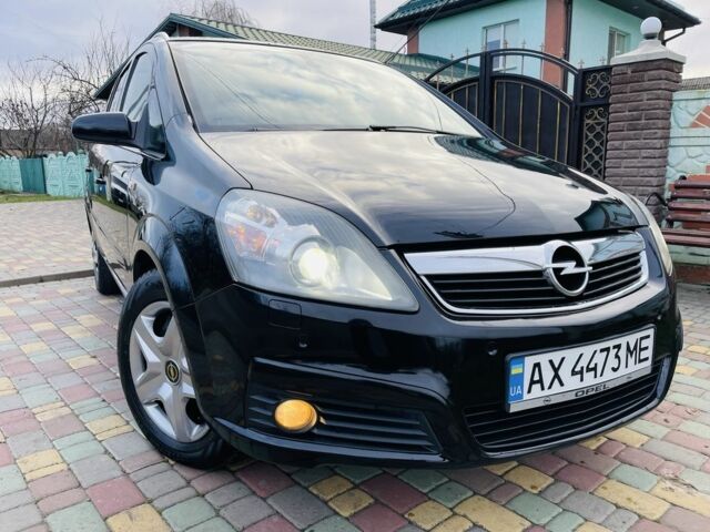 Черный Опель Зафира, объемом двигателя 1.9 л и пробегом 190 тыс. км за 5900 $, фото 19 на Automoto.ua