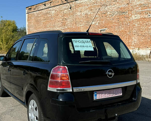 Черный Опель Зафира, объемом двигателя 1.6 л и пробегом 223 тыс. км за 6199 $, фото 7 на Automoto.ua