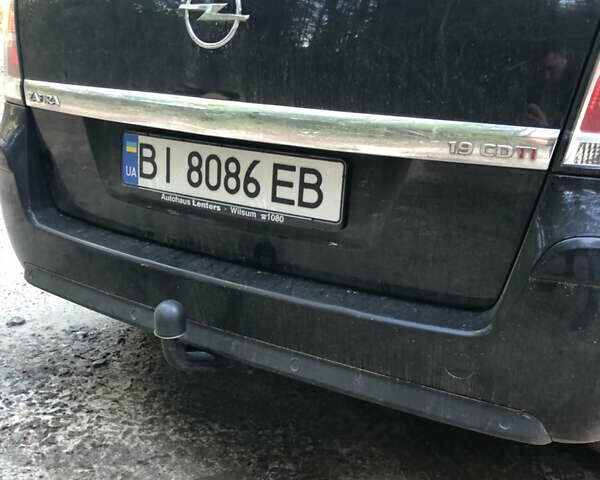 Черный Опель Зафира, объемом двигателя 1.91 л и пробегом 226 тыс. км за 6250 $, фото 4 на Automoto.ua