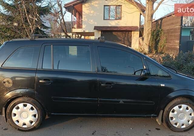 Черный Опель Зафира, объемом двигателя 1.8 л и пробегом 257 тыс. км за 5600 $, фото 11 на Automoto.ua