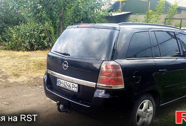 Черный Опель Зафира, объемом двигателя 1.9 л и пробегом 0 тыс. км за 6000 $, фото 5 на Automoto.ua