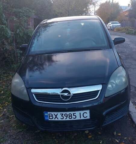 Черный Опель Зафира, объемом двигателя 1.8 л и пробегом 294 тыс. км за 6000 $, фото 6 на Automoto.ua