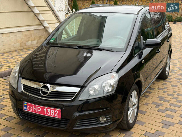 Черный Опель Зафира, объемом двигателя 1.8 л и пробегом 189 тыс. км за 5999 $, фото 2 на Automoto.ua