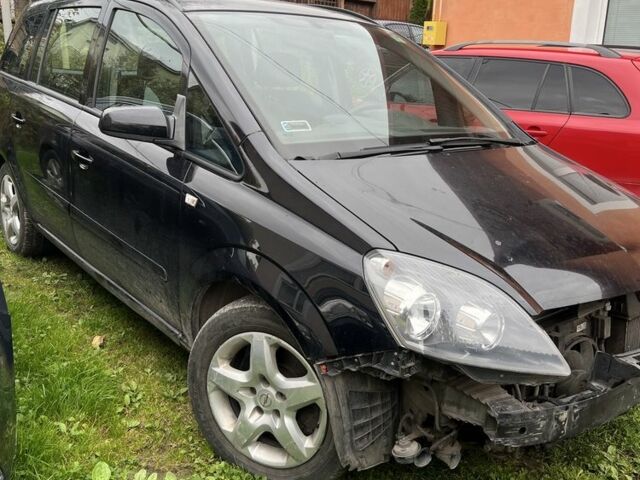 Черный Опель Зафира, объемом двигателя 0 л и пробегом 230 тыс. км за 600 $, фото 1 на Automoto.ua