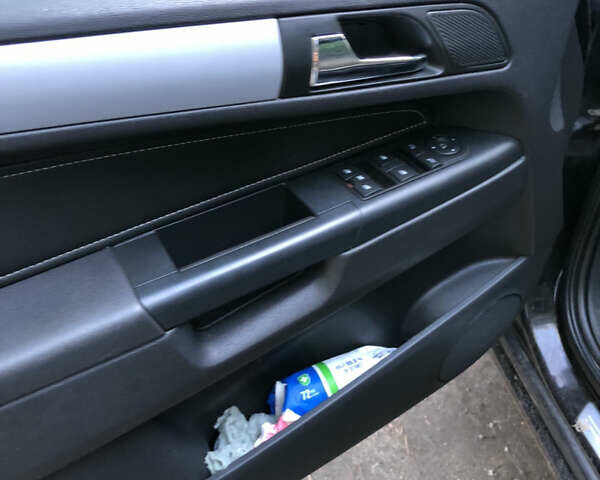 Черный Опель Зафира, объемом двигателя 1.91 л и пробегом 226 тыс. км за 6250 $, фото 10 на Automoto.ua