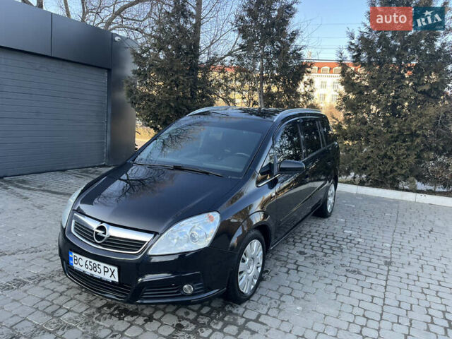 Черный Опель Зафира, объемом двигателя 1.6 л и пробегом 250 тыс. км за 6500 $, фото 4 на Automoto.ua