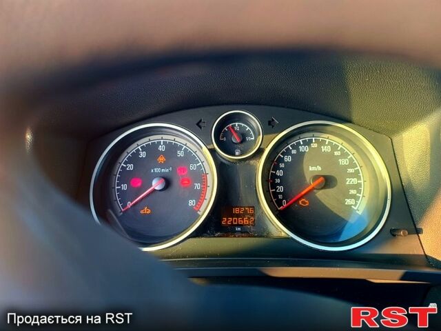Черный Опель Зафира, объемом двигателя 1.6 л и пробегом 220 тыс. км за 5100 $, фото 4 на Automoto.ua
