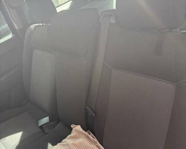 Черный Опель Зафира, объемом двигателя 2.2 л и пробегом 295 тыс. км за 4700 $, фото 7 на Automoto.ua