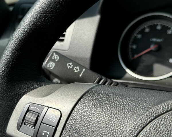 Черный Опель Зафира, объемом двигателя 1.6 л и пробегом 223 тыс. км за 6199 $, фото 19 на Automoto.ua