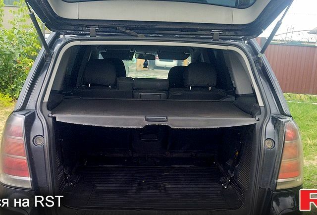 Черный Опель Зафира, объемом двигателя 1.9 л и пробегом 0 тыс. км за 6000 $, фото 8 на Automoto.ua