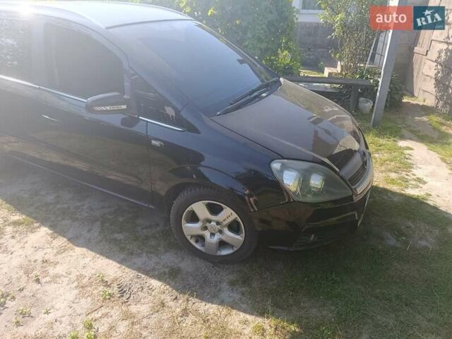Черный Опель Зафира, объемом двигателя 1.6 л и пробегом 300 тыс. км за 5300 $, фото 2 на Automoto.ua