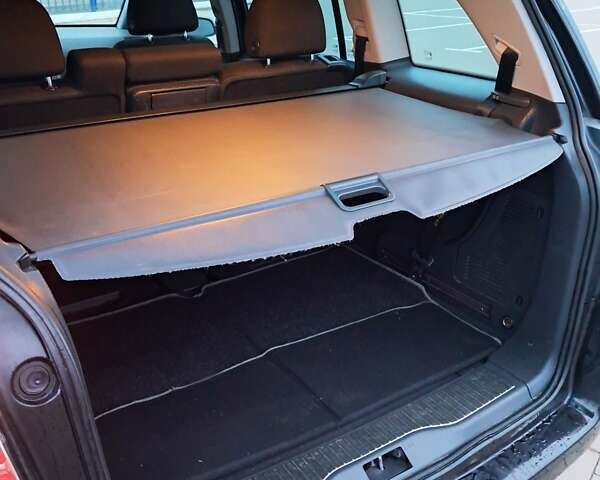 Черный Опель Зафира, объемом двигателя 1.6 л и пробегом 237 тыс. км за 5770 $, фото 14 на Automoto.ua