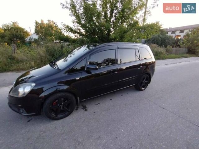 Черный Опель Зафира, объемом двигателя 1.6 л и пробегом 245 тыс. км за 4650 $, фото 6 на Automoto.ua