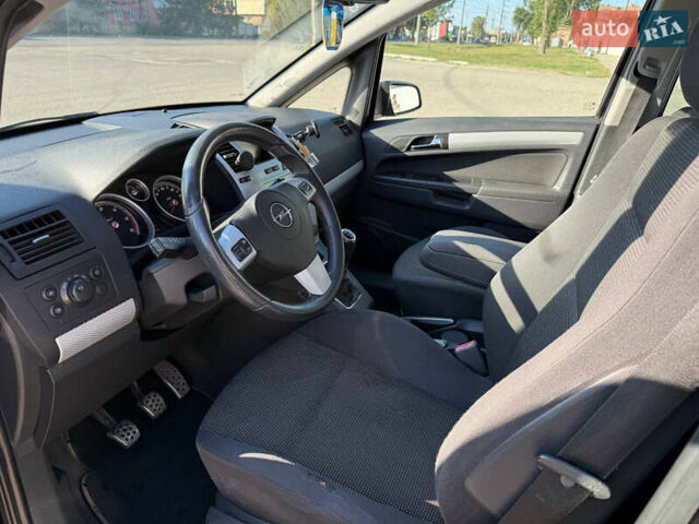 Чорний Опель Зафіра, об'ємом двигуна 1.91 л та пробігом 298 тис. км за 5500 $, фото 7 на Automoto.ua