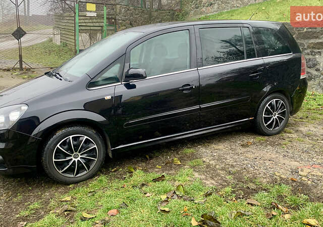 Черный Опель Зафира, объемом двигателя 1.8 л и пробегом 179 тыс. км за 6750 $, фото 1 на Automoto.ua