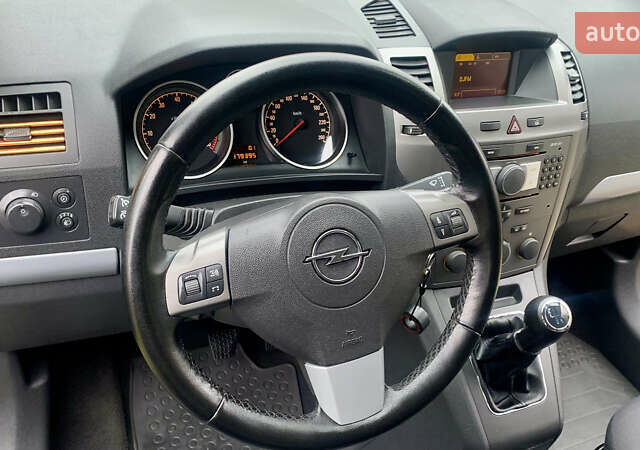 Черный Опель Зафира, объемом двигателя 1.8 л и пробегом 179 тыс. км за 6750 $, фото 24 на Automoto.ua