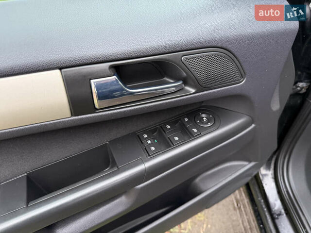 Чорний Опель Зафіра, об'ємом двигуна 1.8 л та пробігом 193 тис. км за 6300 $, фото 19 на Automoto.ua