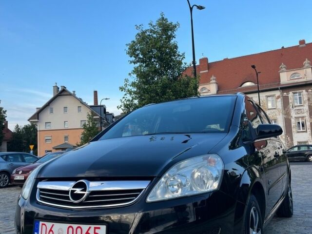 Черный Опель Зафира, объемом двигателя 1.8 л и пробегом 228 тыс. км за 7300 $, фото 2 на Automoto.ua