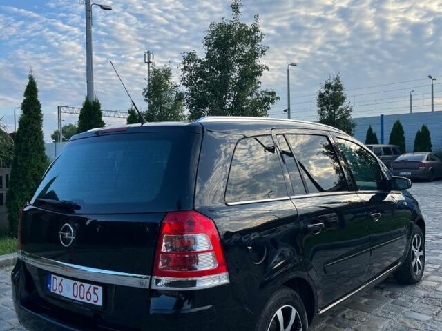 Черный Опель Зафира, объемом двигателя 1.8 л и пробегом 228 тыс. км за 7300 $, фото 7 на Automoto.ua
