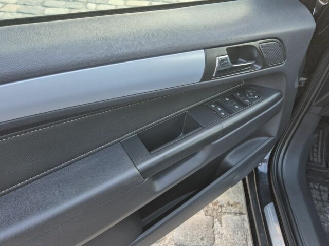 Черный Опель Зафира, объемом двигателя 1.8 л и пробегом 228 тыс. км за 7300 $, фото 20 на Automoto.ua