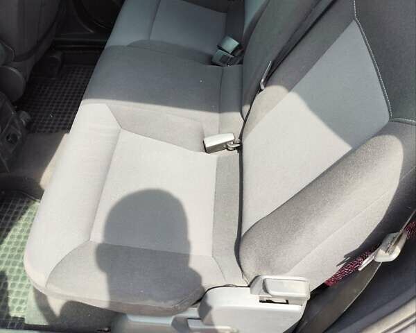 Черный Опель Зафира, объемом двигателя 1.6 л и пробегом 230 тыс. км за 5000 $, фото 6 на Automoto.ua