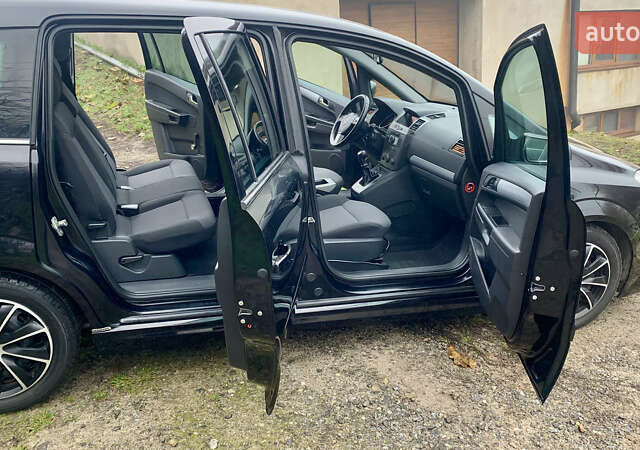 Черный Опель Зафира, объемом двигателя 1.8 л и пробегом 179 тыс. км за 6650 $, фото 9 на Automoto.ua