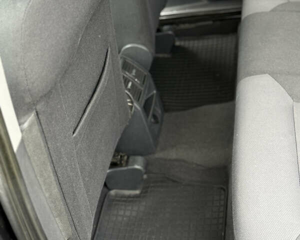 Чорний Опель Зафіра, об'ємом двигуна 1.6 л та пробігом 238 тис. км за 5500 $, фото 41 на Automoto.ua