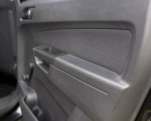 Чорний Опель Зафіра, об'ємом двигуна 1.6 л та пробігом 238 тис. км за 5500 $, фото 23 на Automoto.ua