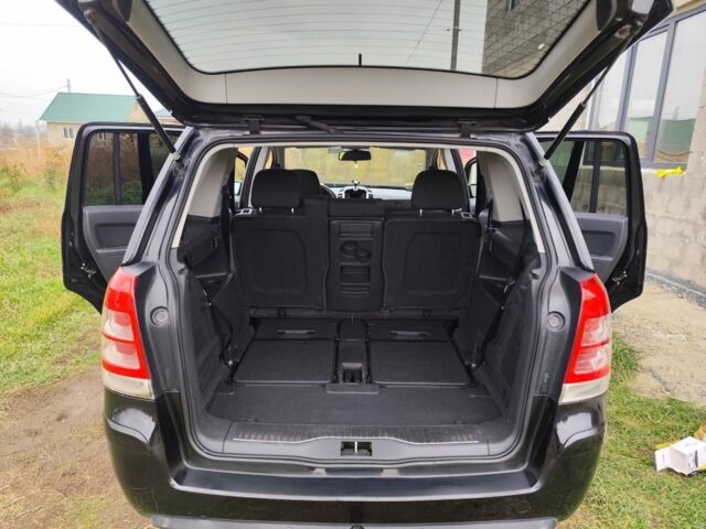 Чорний Опель Зафіра, об'ємом двигуна 1.9 л та пробігом 270 тис. км за 5900 $, фото 7 на Automoto.ua