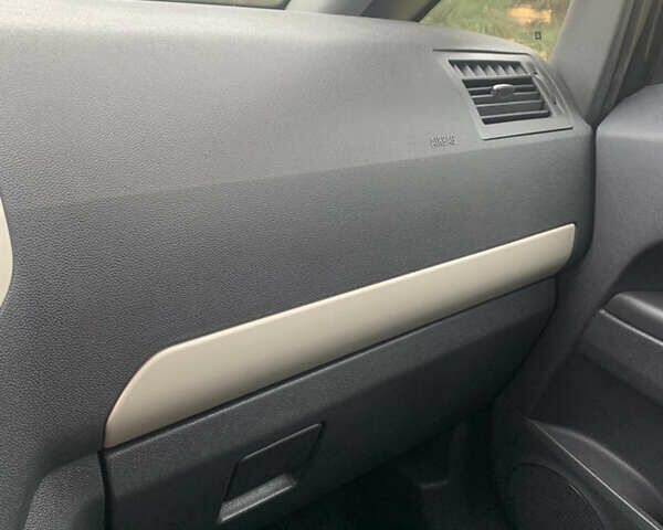 Черный Опель Зафира, объемом двигателя 1.8 л и пробегом 230 тыс. км за 5400 $, фото 69 на Automoto.ua