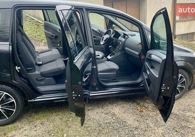 Черный Опель Зафира, объемом двигателя 1.8 л и пробегом 179 тыс. км за 6750 $, фото 13 на Automoto.ua