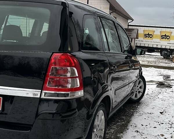 Черный Опель Зафира, объемом двигателя 1.8 л и пробегом 181 тыс. км за 5600 $, фото 9 на Automoto.ua