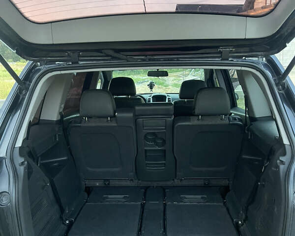 Черный Опель Зафира, объемом двигателя 1.9 л и пробегом 255 тыс. км за 6300 $, фото 10 на Automoto.ua