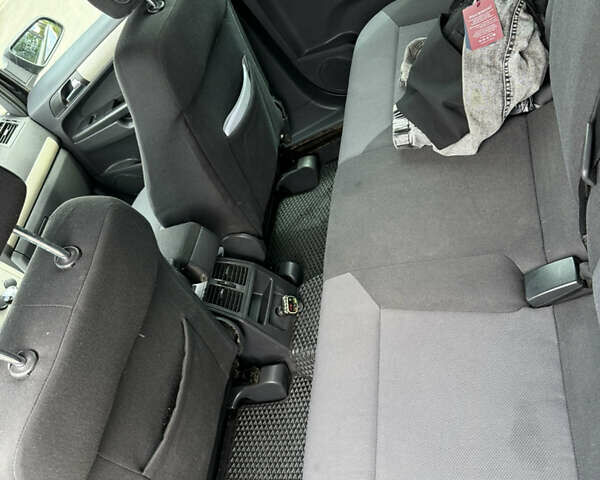 Черный Опель Зафира, объемом двигателя 1.9 л и пробегом 315 тыс. км за 6600 $, фото 7 на Automoto.ua