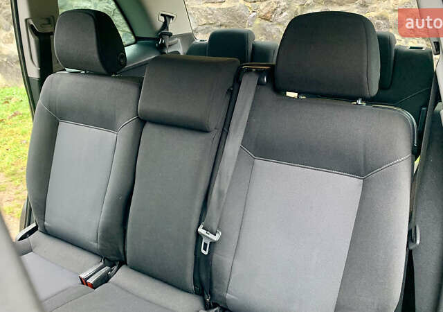 Черный Опель Зафира, объемом двигателя 1.8 л и пробегом 179 тыс. км за 6750 $, фото 16 на Automoto.ua