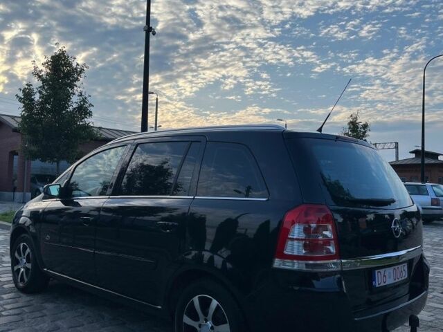 Черный Опель Зафира, объемом двигателя 1.8 л и пробегом 228 тыс. км за 7300 $, фото 5 на Automoto.ua