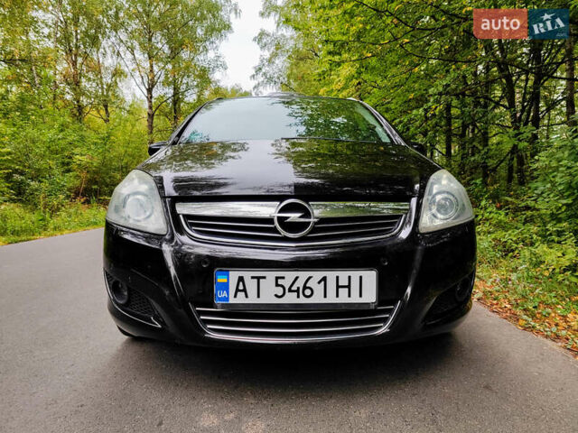 Черный Опель Зафира, объемом двигателя 2.2 л и пробегом 230 тыс. км за 6100 $, фото 7 на Automoto.ua
