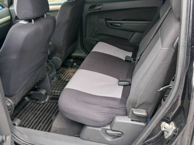 Чорний Опель Зафіра, об'ємом двигуна 1.7 л та пробігом 400 тис. км за 5300 $, фото 6 на Automoto.ua