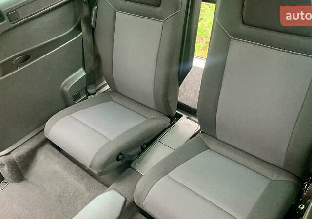 Черный Опель Зафира, объемом двигателя 1.8 л и пробегом 179 тыс. км за 6650 $, фото 33 на Automoto.ua