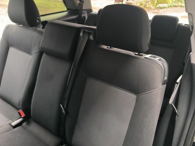 Чорний Опель Зафіра, об'ємом двигуна 1.9 л та пробігом 336 тис. км за 5500 $, фото 17 на Automoto.ua