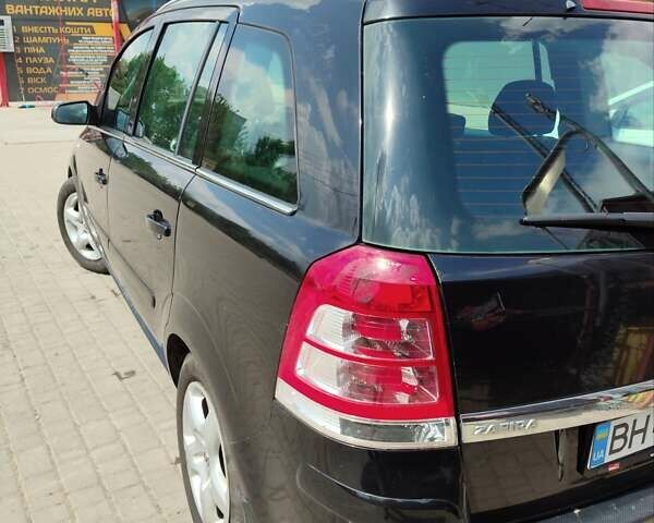 Черный Опель Зафира, объемом двигателя 1.6 л и пробегом 230 тыс. км за 5000 $, фото 7 на Automoto.ua