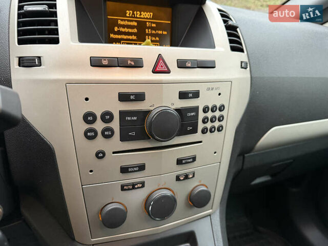 Чорний Опель Зафіра, об'ємом двигуна 1.8 л та пробігом 193 тис. км за 6300 $, фото 22 на Automoto.ua