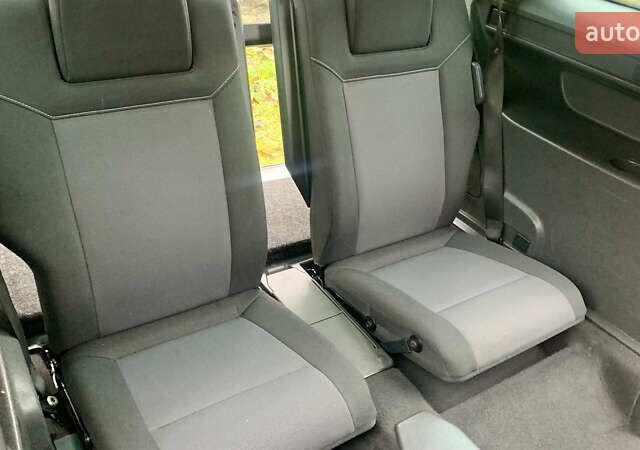 Черный Опель Зафира, объемом двигателя 1.8 л и пробегом 179 тыс. км за 6750 $, фото 40 на Automoto.ua