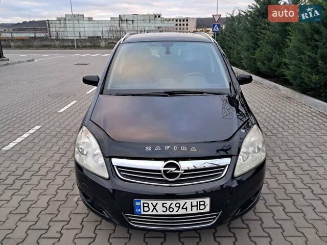 Черный Опель Зафира, объемом двигателя 1.8 л и пробегом 252 тыс. км за 5650 $, фото 20 на Automoto.ua
