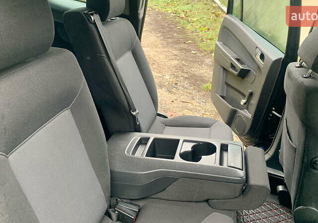 Черный Опель Зафира, объемом двигателя 1.8 л и пробегом 179 тыс. км за 6750 $, фото 36 на Automoto.ua