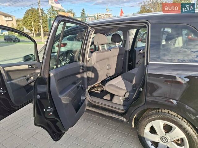 Черный Опель Зафира, объемом двигателя 1.8 л и пробегом 250 тыс. км за 5400 $, фото 12 на Automoto.ua