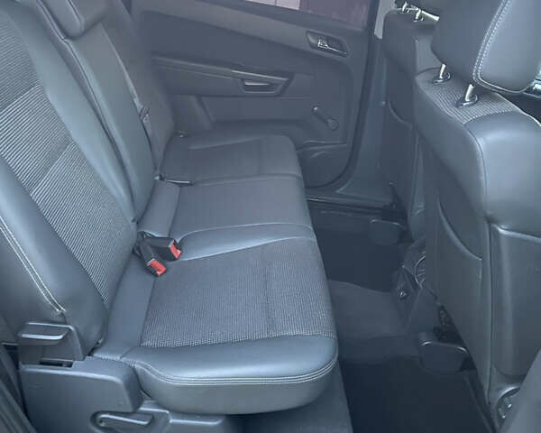 Черный Опель Зафира, объемом двигателя 1.9 л и пробегом 255 тыс. км за 6300 $, фото 9 на Automoto.ua