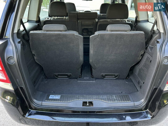 Черный Опель Зафира, объемом двигателя 1.8 л и пробегом 205 тыс. км за 6250 $, фото 15 на Automoto.ua