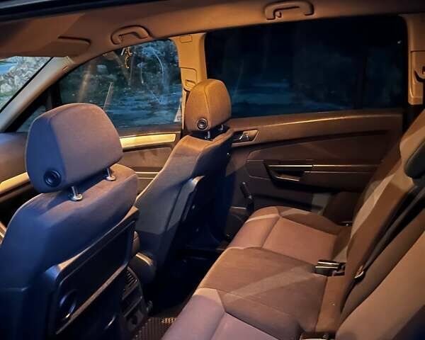 Черный Опель Зафира, объемом двигателя 1.91 л и пробегом 237 тыс. км за 6399 $, фото 3 на Automoto.ua